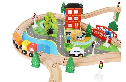 Calea ferată din lemn cu trenuleț cu baterii – 88 de piese