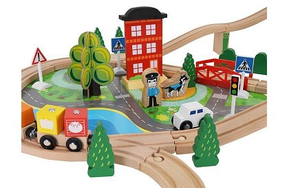 Calea ferată din lemn cu trenuleț cu baterii – 88 de piese