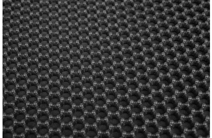 Saltea pentru litiera pisicii – covoraș care reține murdăria