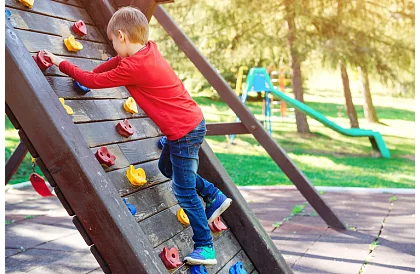 Prindele de escaladă – pietre pentru copii – set de 10 bucăți