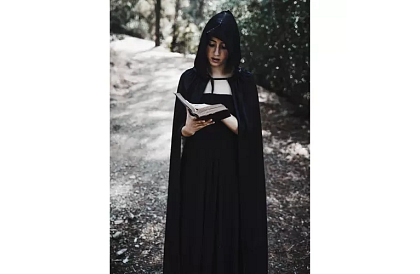 Cloak lung cu glugă