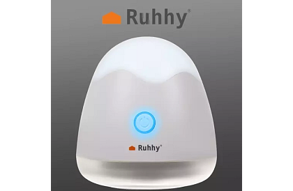 Dispozitiv pentru îndepărtarea scamelor de pe îmbrăcăminte