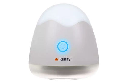 Dispozitiv pentru îndepărtarea scamelor de pe îmbrăcăminte