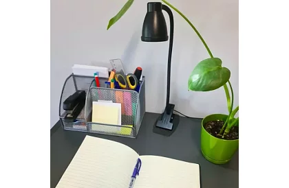Lampa LED pentru birou cu clips metalic - neagră