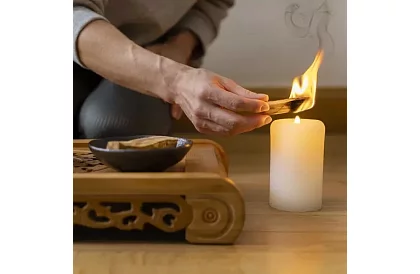 Candle albă cilindrică 10x5 cm – set de 8 bucăți