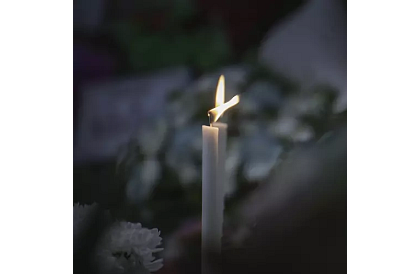 Candle conică albă 24,5x2,3 cm – set 40 buc.