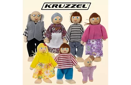 Păpuși din lemn pentru căsuța copiilor – 7 buc.