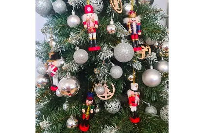 Set de ciocănele din lemn – Decorațiuni de Crăciun 5 buc.