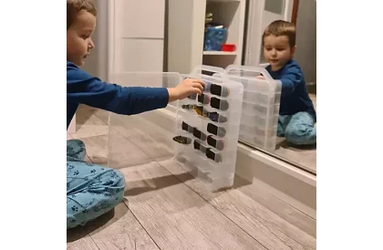 Geantă din plastic - organizator pentru mașinuțe