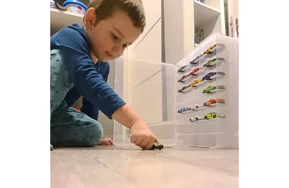 Geantă din plastic - organizator pentru mașinuțe