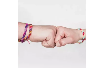 Set creativ pentru fabricarea brățărilor