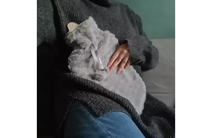 Termofor – sticlă de încălzire cu husă din pluș – 2 l