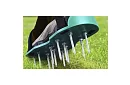 Aerator universal pentru gazon pe încălțăminte