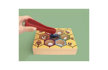 Prinde albinuta – joc educativ din lemn