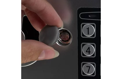 Seif electronic cu cheie și lacăt cu cod - depozit sigur pentru bunuri de valoare