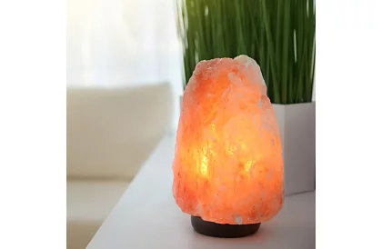 Lampa de sare cu intensitate a luminii ajustabilă