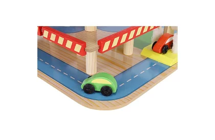 Parcare din lemn – garaj pentru copii