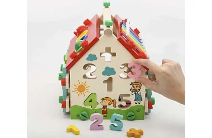 Casă senzorială educațională din lemn