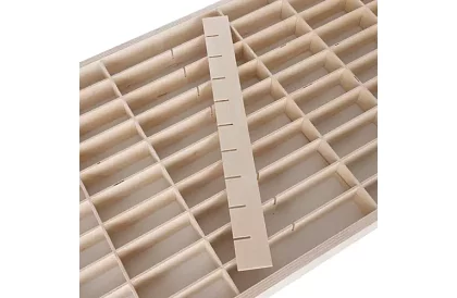 Raft din lemn – organizator pentru mașinuțe – 80 de compartimente