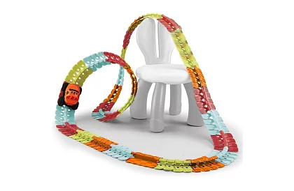 Pista de mașini flexibilă de 4,8 metri + mașină