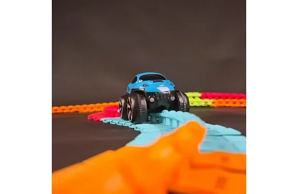 Pista de mașini flexibilă de 4,8 metri + mașină