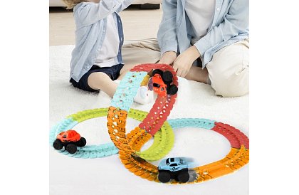 Pista de mașini flexibilă de 4,8 metri + mașină