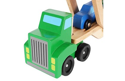 Camion din lemn pentru transportul mașinilor cu mașinu mici