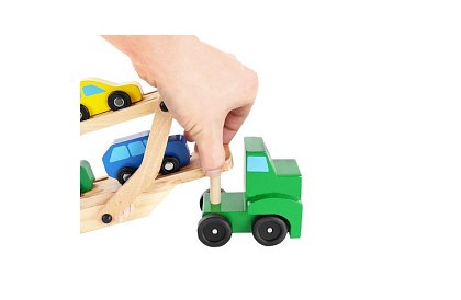 Camion din lemn pentru transportul mașinilor cu mașinu mici