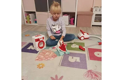 Sada de aparate electrocasnice – fier de călcat, mașină de spălat, aspirator