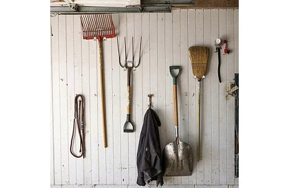 Umerașe metalice pentru unelte de grădină și atelier – 20 buc.