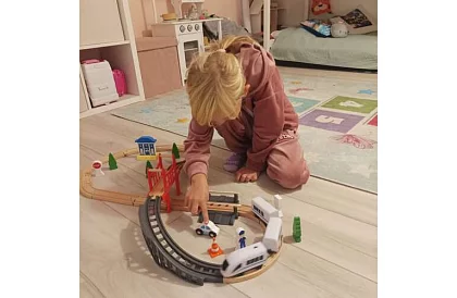 Pista de trenuleț – pistă pe baterii 3,2 m din lemn