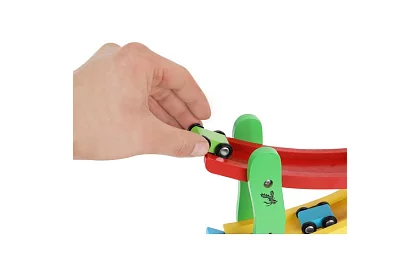 Pista din lemn pentru mașini