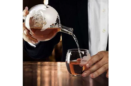 Set mare – carafă globe cu pahare de whisky