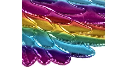 Costumul unicornului curcubeu