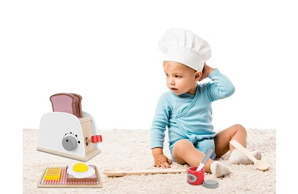 Toaster din lemn pentru mici bucătari