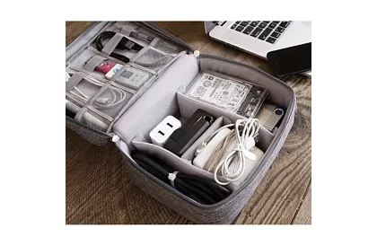 Organizator de călătorie pentru cabluri și încărcătoare