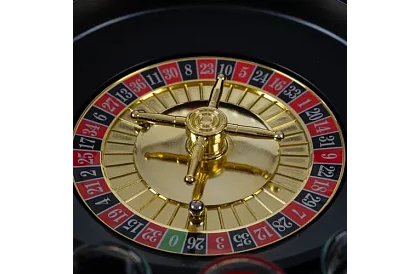 Alcool ruleta - joc cu shot-uri