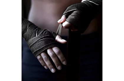 Bandaje profesionale de box 2 × 4 m – negre