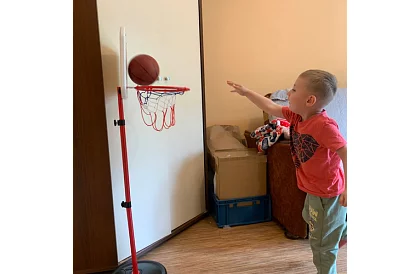 Coș de baschet cu țintă și accesorii